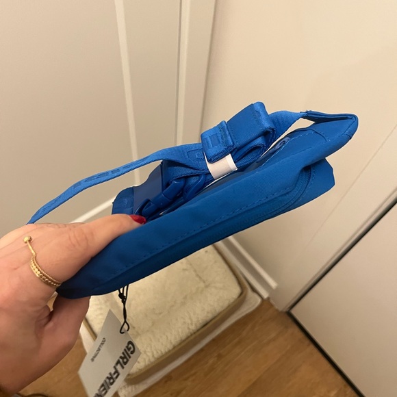 Girlfriend Collective Blue Waist Bag - Picture 2 of 3